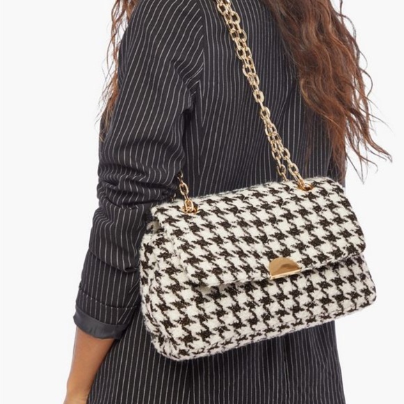 JustFab Handbags - NWOT - JUSTFAB Purse Black + White Tweeded | Shoulder Bag